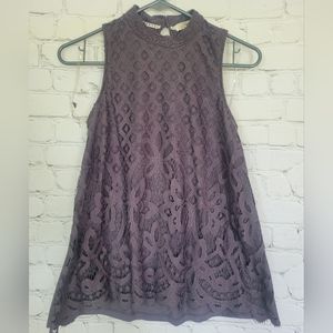 Rewind Sleeveless Lace Top Size S